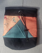 Load image into Gallery viewer, Silk Chalk Bags
